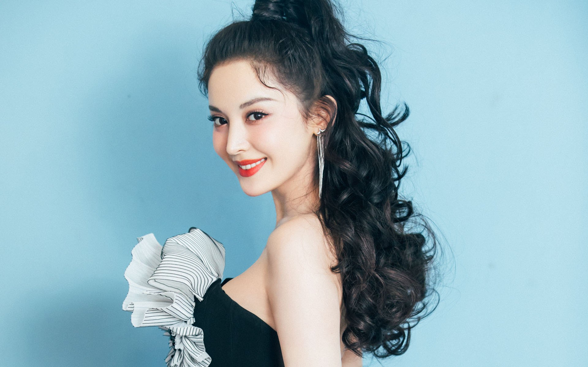 开云网址-美队混合泳接力依旧强势 中国有待突破,美国混合接力游泳